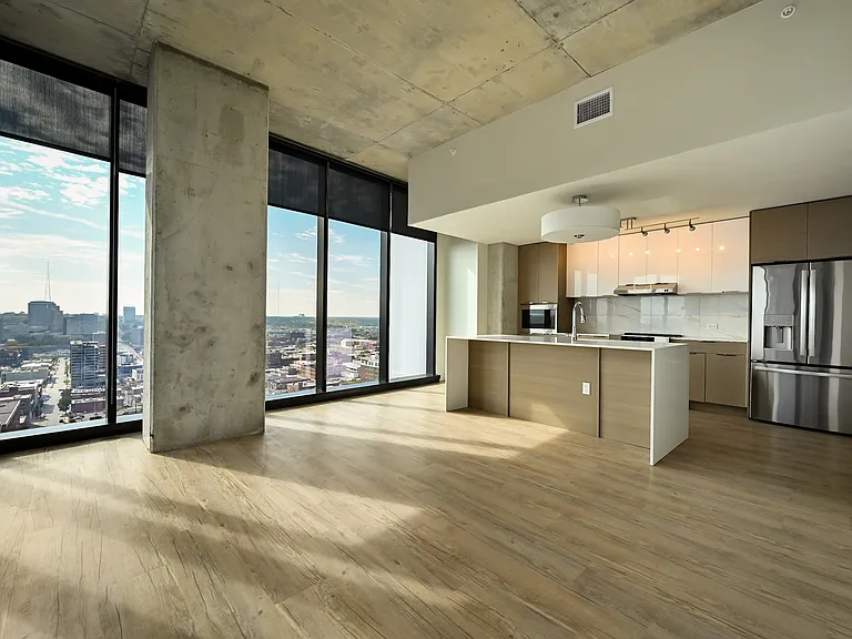 Three Light Luxury Apartments — Photo 43