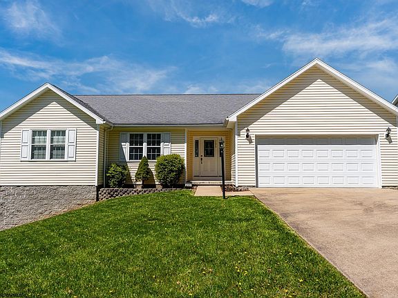 2nd image of 205 Eastgate Dr