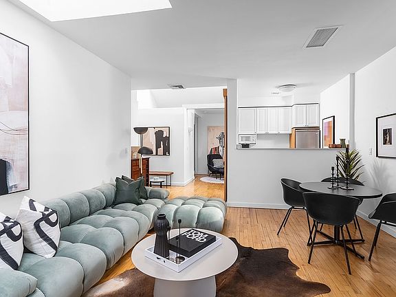 5th image of 205 W 89th St #Penthouse 8