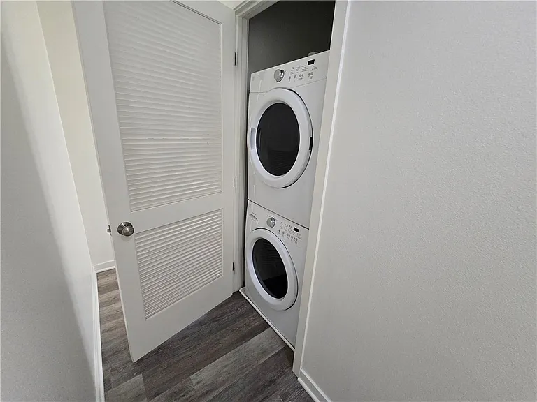 60 Bay Laurel — Photo 25