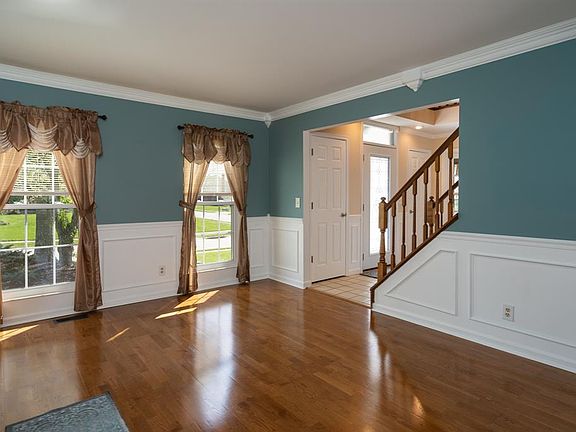 4th image of 7999 Driftwood Dr