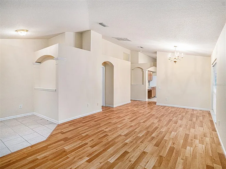 11440 Misty Isle Ln — Photo 3