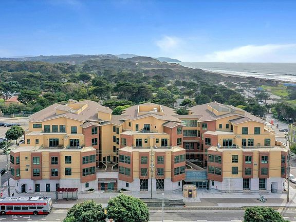4th image of 2800 Sloat Blvd