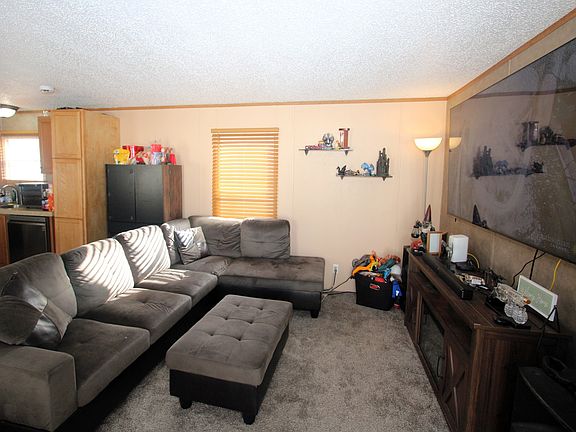 3rd image of 35 Cedar St