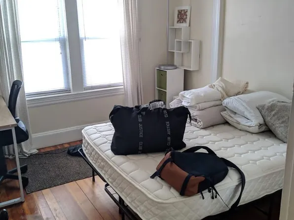102 Line Street, 102 Line St #2, Somerville, MA 02143