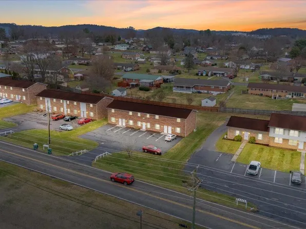 1740 Bonham Rd, Bristol, VA 24201