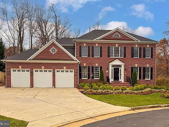 2nd image of 6209 Waterlily Ct