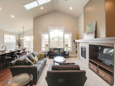 658 SE Whimbrel Loop, College Place, WA, 99324