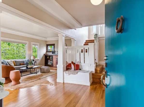 1056 Walker Ave, Oakland, CA 94610