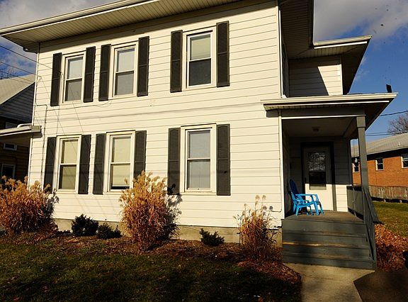 2nd image of 106 Steuben St
