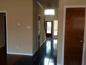 3rd image of 1001 Minnesota St