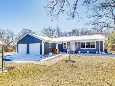 428 County Road F E, Vadnais Heights, MN, 55127