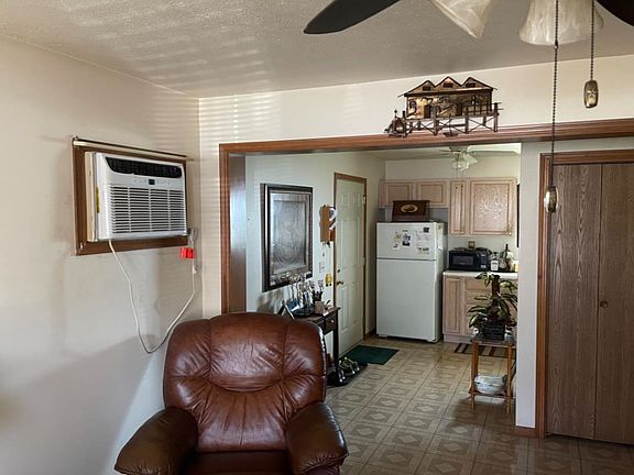 3rd image of 115 N Arbitary St