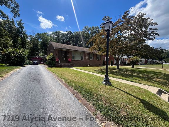 3rd image of 7219 Alycia Ave