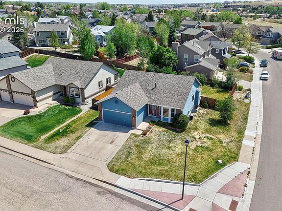 4th image of 7815 Manston Dr