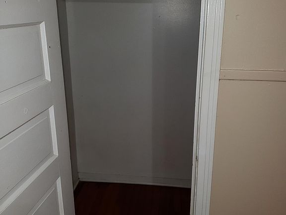 2nd image of 111 Park Ave APT 4