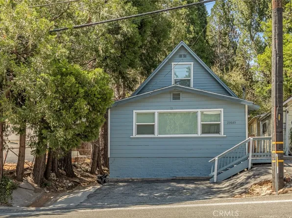 23035 Waters Dr, Crestline, CA 92325