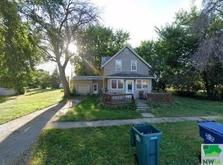 555 S McCormack Ave, Primghar, IA 51245
