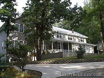 2nd image of 13 Lucerne Pl
