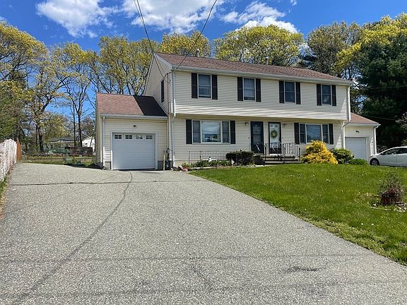 2nd image of 109 Pacella Park Dr