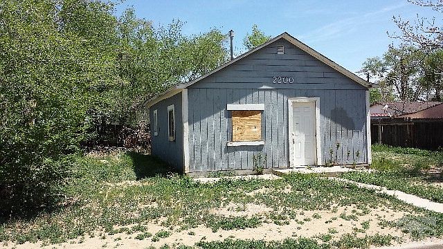 1st image of 2200 E 7th St