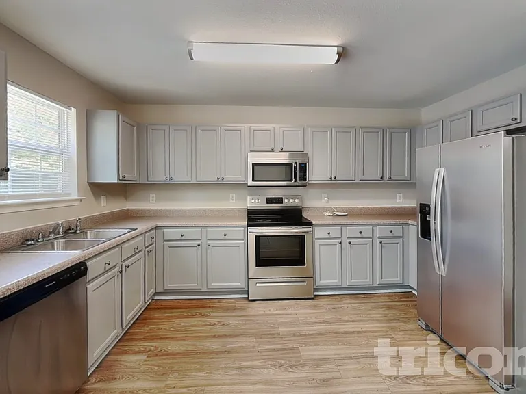 2216 Gooseberry Rd — Photo 5