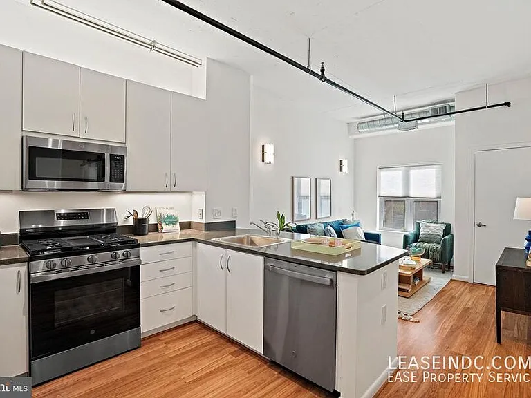 1300 N St NW #106 — Photo 5