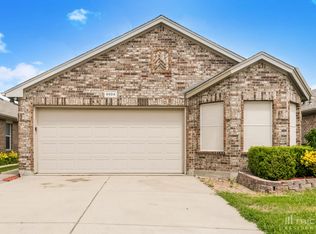 6504 Regina Dr, Fort Worth, TX 76131