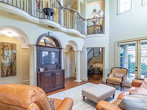5th image of 1232 S Pennsylvania Ave #5