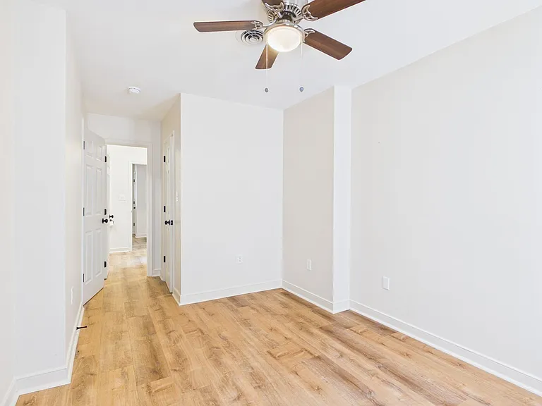 411 Gilmer St #B — Photo 23