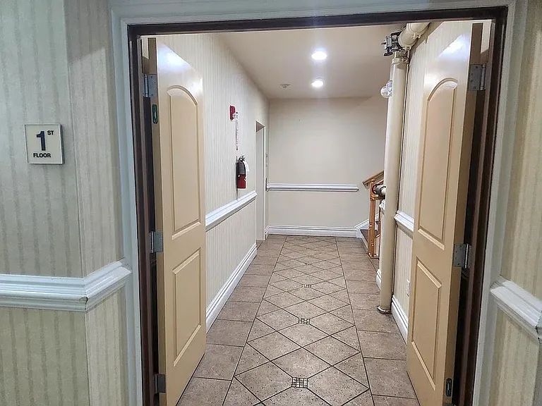 7716 Kennedy Blvd #1E — Photo 4