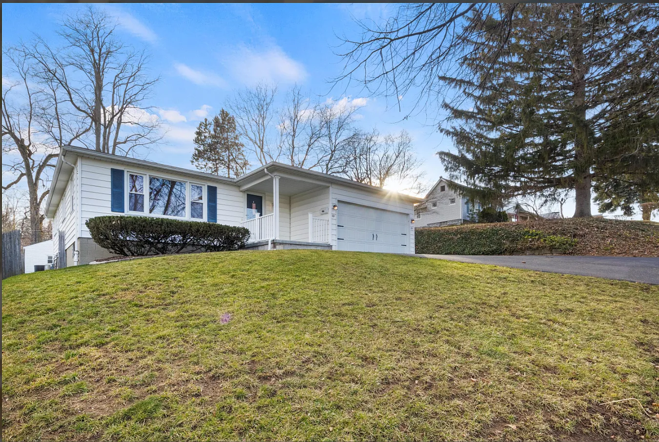 3 bed, 1250 sqft, $1,975 — Photo 3