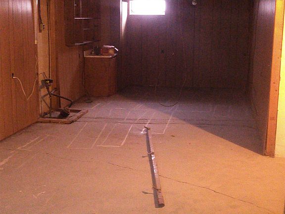 3rd image of 42 Ramblewood Dr