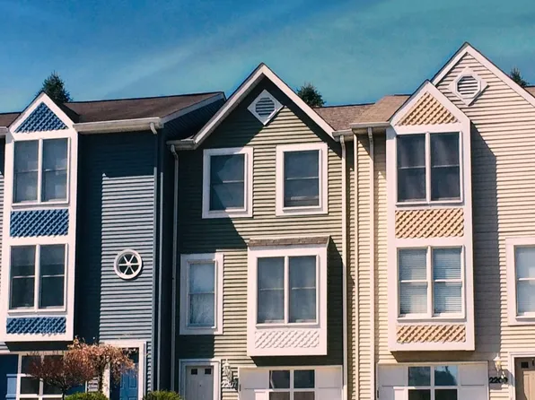 2207 Hawthorne Dr, Oakdale, PA 15071