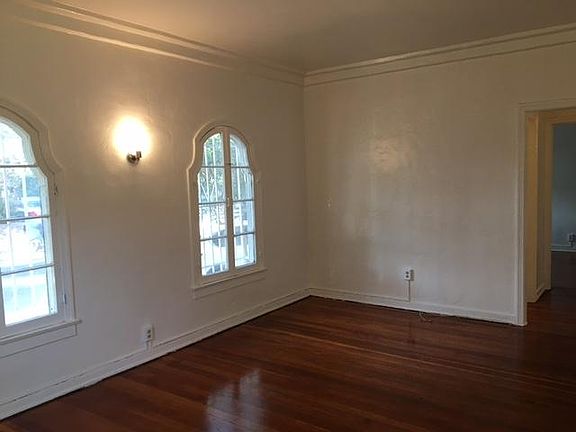 3rd image of 859 N June St #105