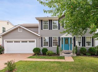 226 Jacob Ln, Ballwin, MO 63021