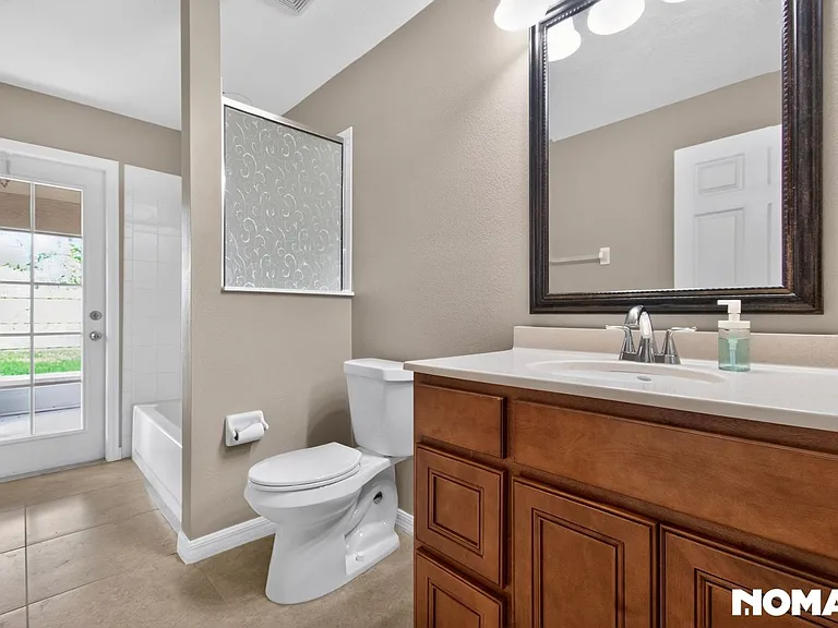 2190 Weatherly Ave — Photo 11