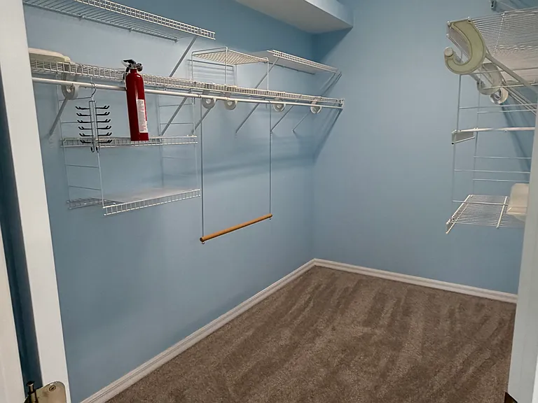 1208 Londonderry Cir — Photo 13