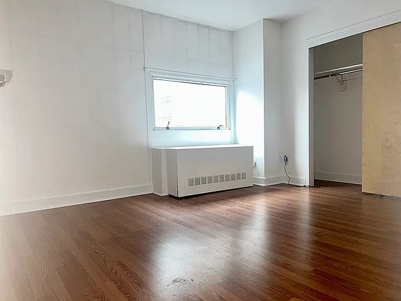 4th image of 308 Eckford St APT 1E
