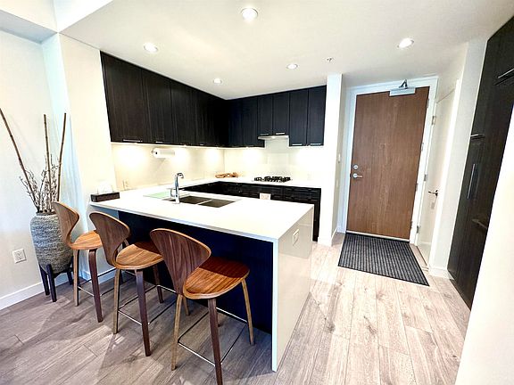 2nd image of 6633 Cambie St #106