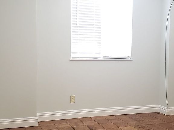 5th image of 24-26 26th St #B1