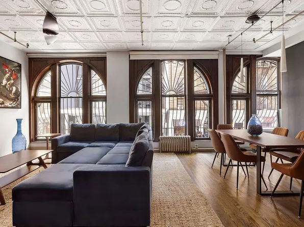 131 W 28th St APT 2A, New York, NY 10001