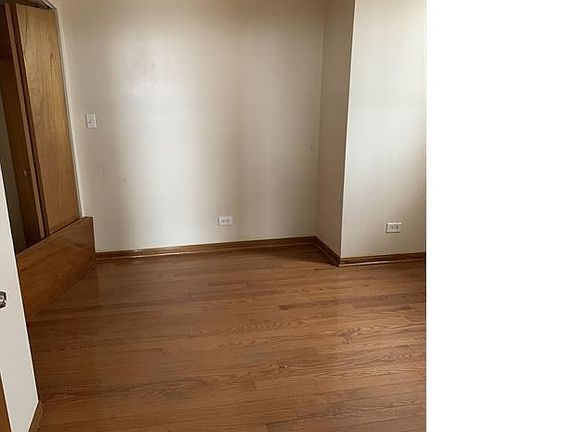 2nd image of 3008 E Cheltenham Pl #703