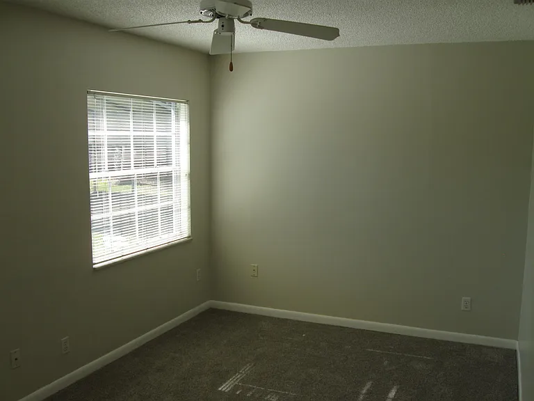 327 Trout Lake Ct — Photo 10