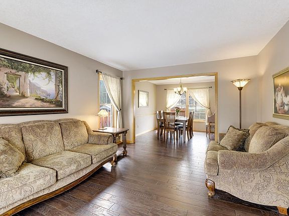 5th image of 1785 Bromley Dr