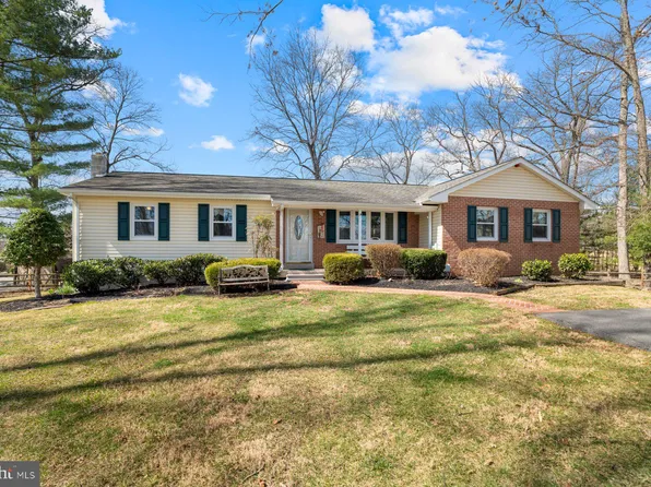 1108 Underwood Rd, Sykesville, MD 21784