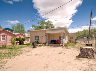 1570 Perry Rd SW, Albuquerque, NM 87105