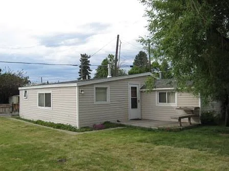 413 N Quaw Blvd — Photo 1