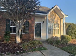 4608 Cross Ridge Ln, Greensboro, NC 27410