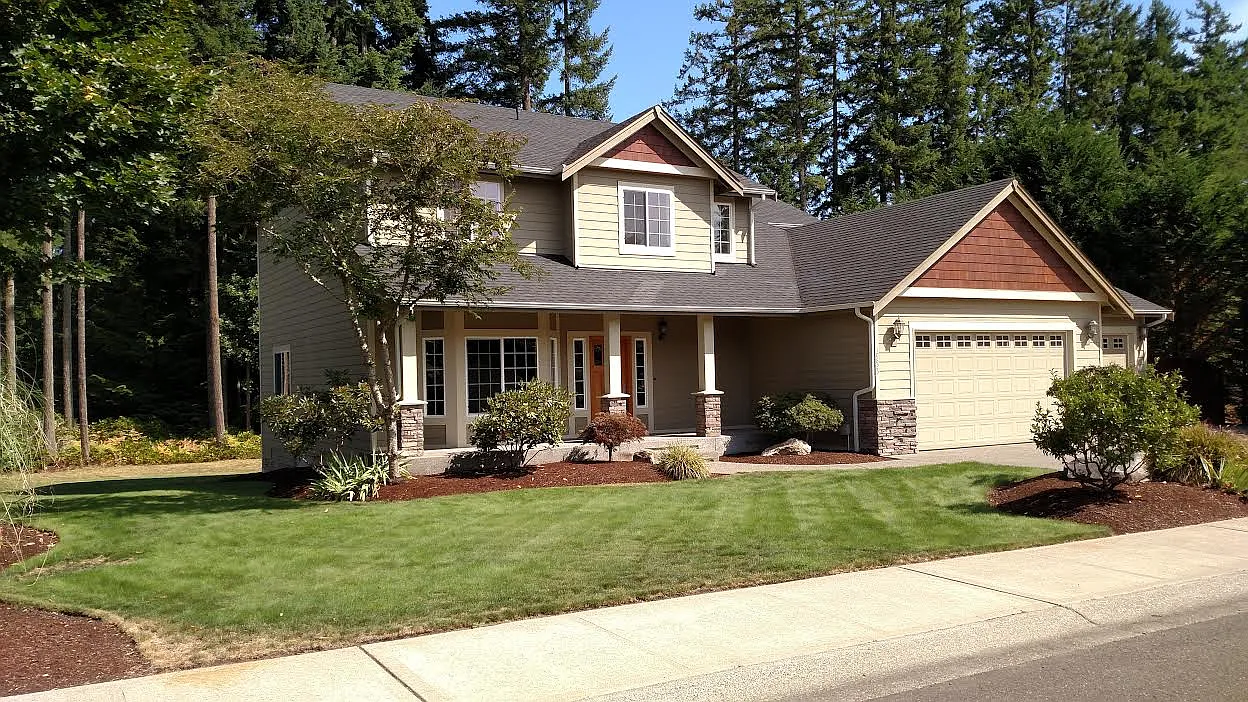 10825 63rd Ave NW photo 1